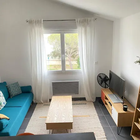 T2 Avec Acces Piscine Apartment