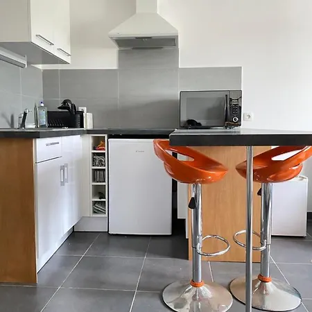 Apartment T2 Avec Acces Piscine *